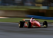 开云体育登录-爱德华兹的怒吼与活塞的绝杀，一场定义坚韧的比赛