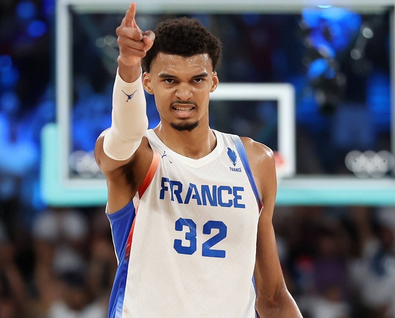 关于土耳其男篮血洗勇士,巴图姆惊艳世界的信息 关于土耳其男篮血洗勇士,巴图姆惊艳世界的信息