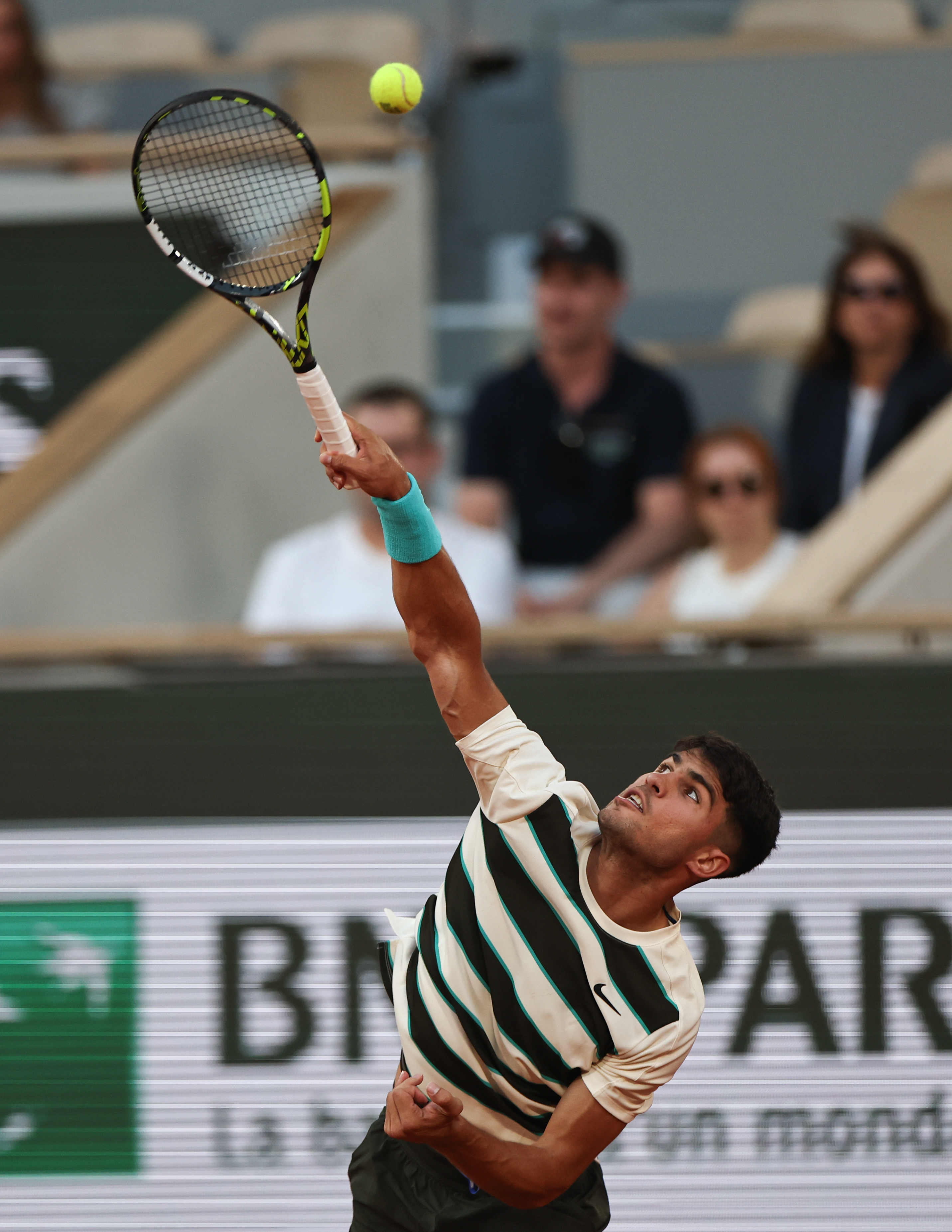 意大利网球队逆转西班牙网球队,阿尔卡拉斯制霸全场的简单介绍 意大利网球队逆转西班牙网球队,阿尔卡拉斯制霸全场的简单介绍