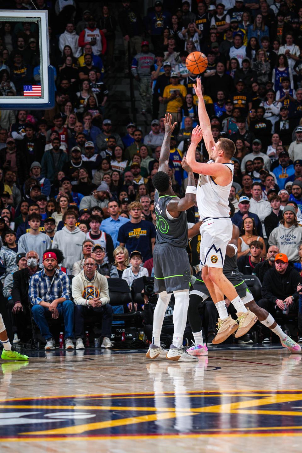 湖人轻取意大利男篮,威斯布鲁克统治全场的简单介绍 湖人轻取意大利男篮,威斯布鲁克统治全场的简单介绍