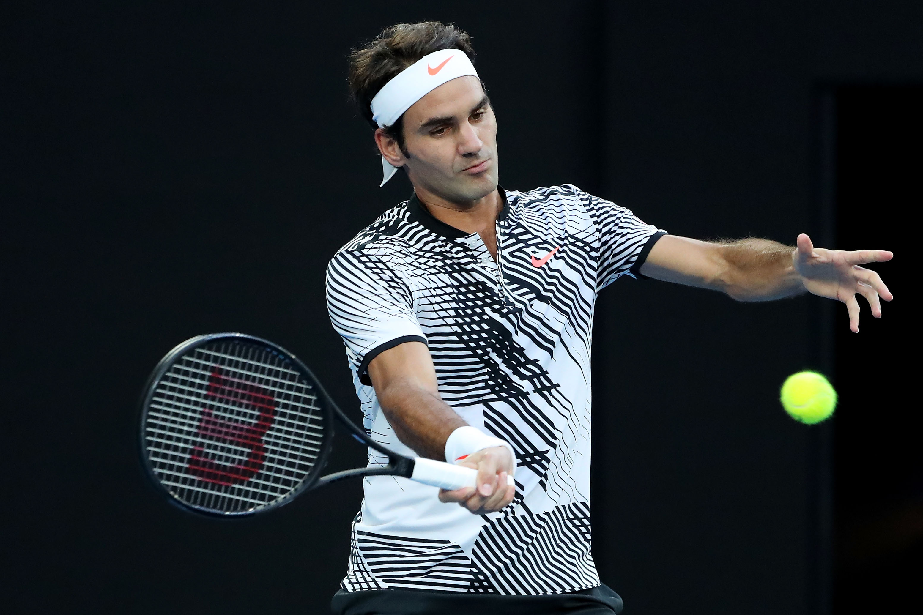 世界网球队力克西班牙网球队,费德勒高光表现的简单介绍 世界网球队力克西班牙网球队,费德勒高光表现的简单介绍