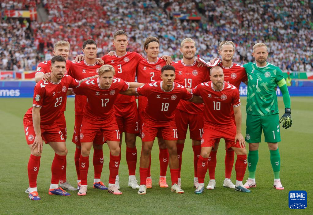 包含斯洛文尼亚队在国际比赛中一鼓作气的词条