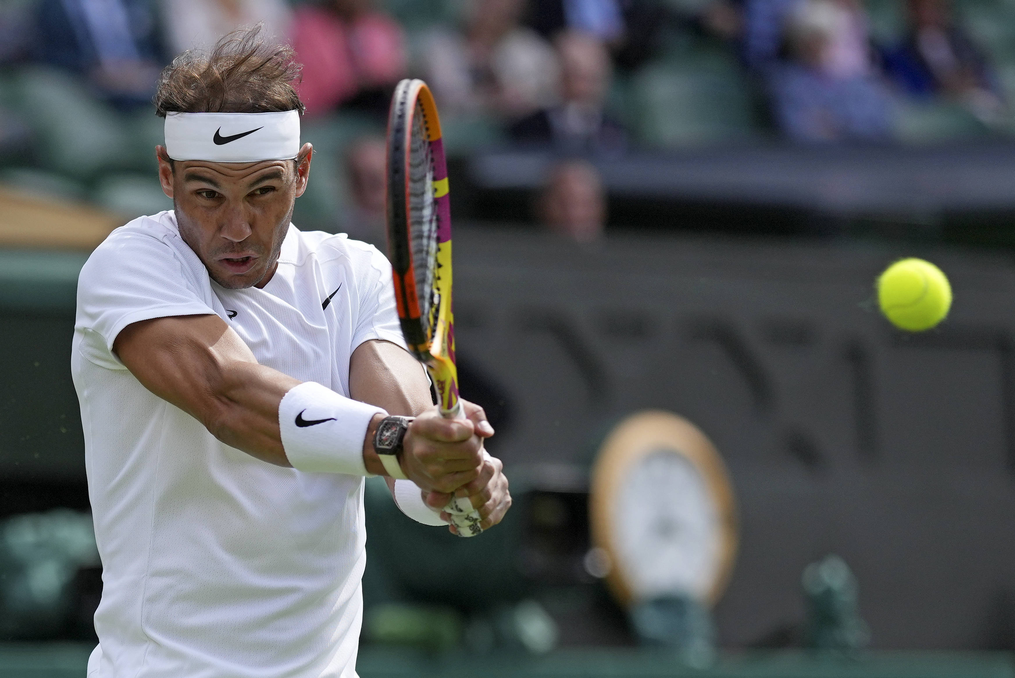 关于温网逆转戴维斯杯,纳达尔惊艳四座的信息 关于温网逆转戴维斯杯,纳达尔惊艳四座的信息