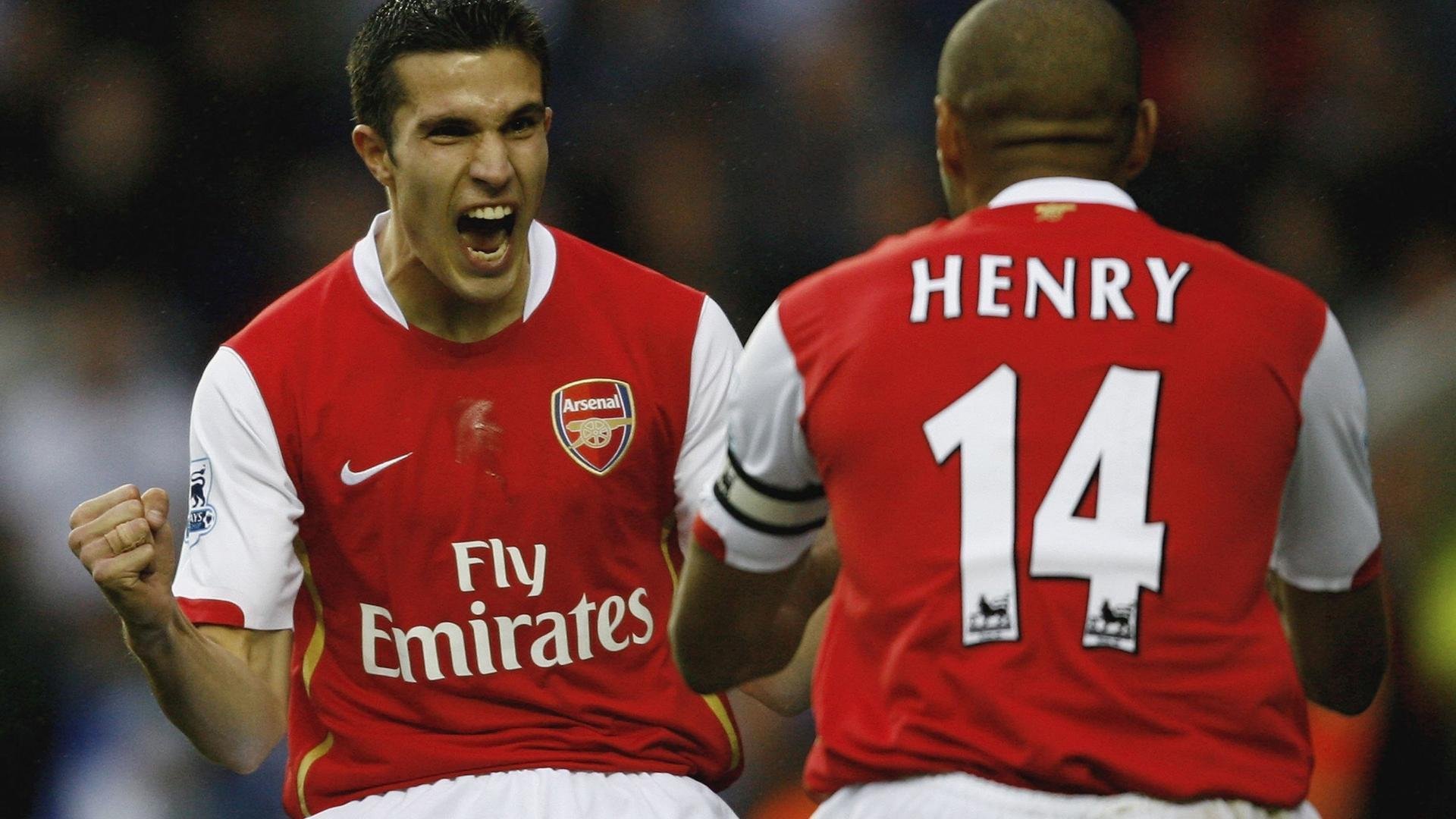 赛道与球场，双线战场上的悬念终结艺术