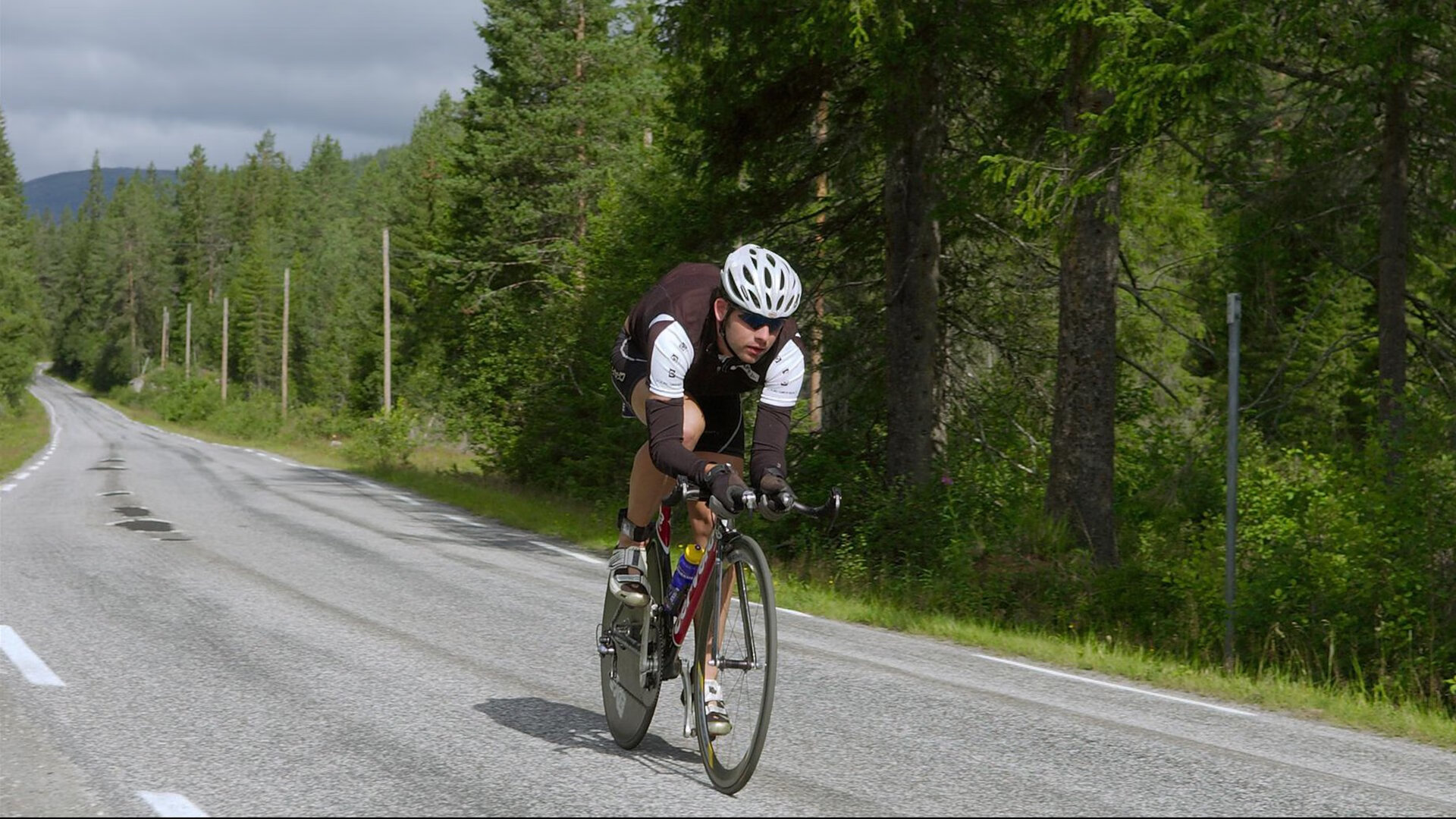 黄蜂轻取雷霆，拉文成为关键先生，一场定义赛季的胜利